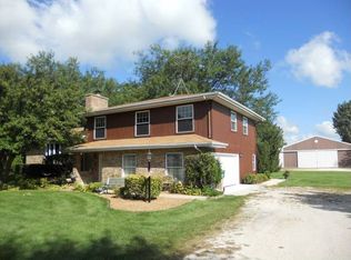 43W092 Plank Rd, Hampshire, IL 60140