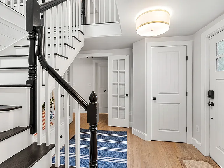 6 Sagamore Grv — Photo 10
