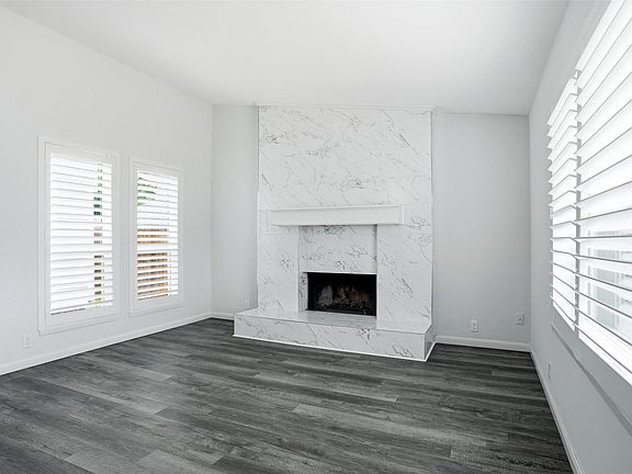5th image of 3104 Story Ln