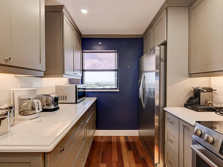 9400 S Ocean Dr #807 — Photo 10