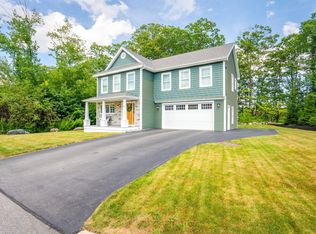 17 Leighton Farm Rd, Cape Elizabeth, ME 04074