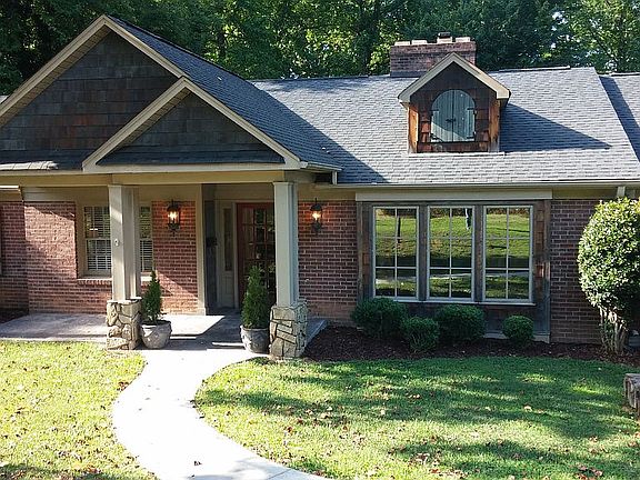 2nd image of 117 Chipwood Ln