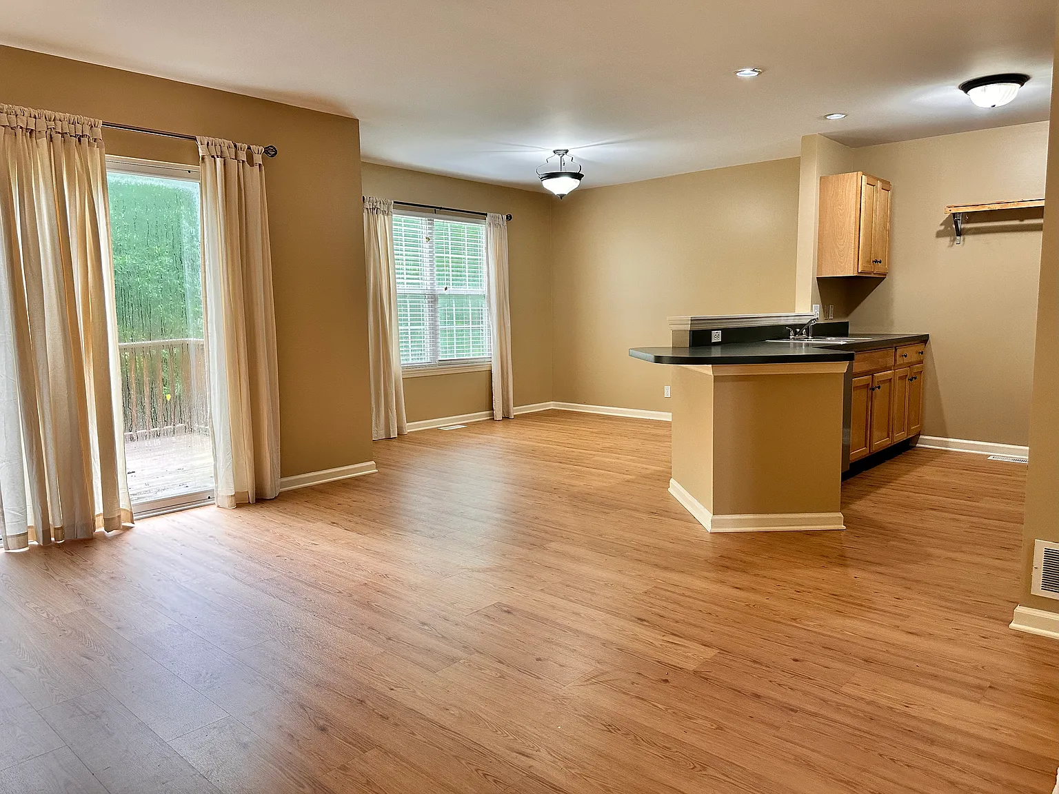11 Westfield Pl — Photo 3
