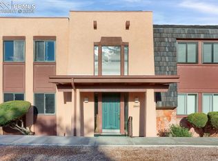 2945 Mesa Rd APT A, Colorado Springs, CO 80904