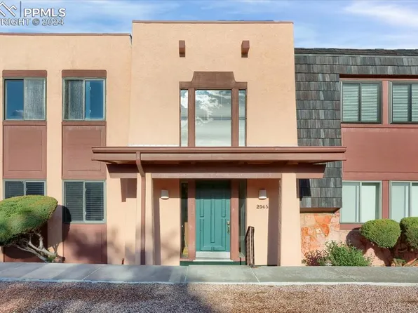 2945 Mesa Rd APT A, Colorado Springs, CO 80904