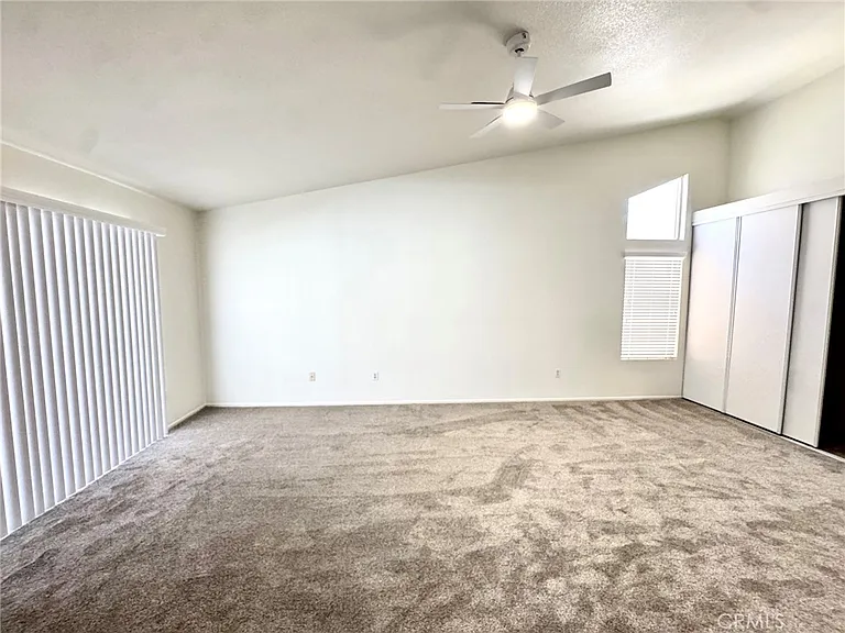 12789 Yorkshire Dr — Photo 19