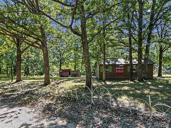 3rd image of 10052 Goosecreek Rd