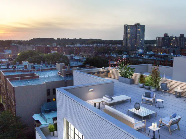 77 Clarkson Avenue image 9 of 11