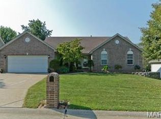 417 Wyatt Dr, Saint Peters, MO 63376