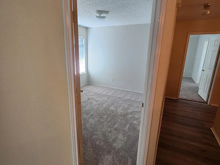1507 Timber Ridge Dr — Photo 17