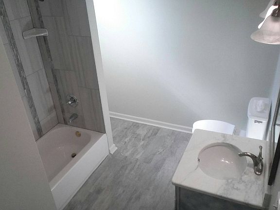 2nd image of 800 E Girard Ave #2