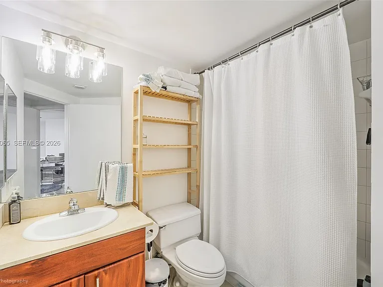 701 Brickell Key Blvd #404 — Photo 8