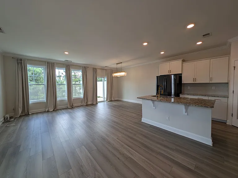 634 Cypress Glen Ln — Photo 6