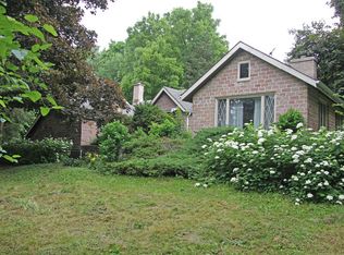 209 Brookhill Rd, Libertyville, IL 60048