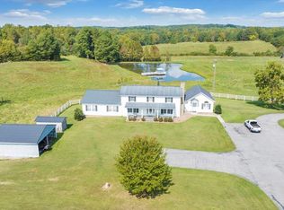 12715 Smith Mountain Lake Pkwy, Huddleston, VA 24104
