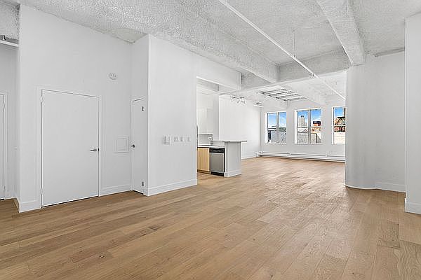 1st image of 275 Park Ave APT 4R