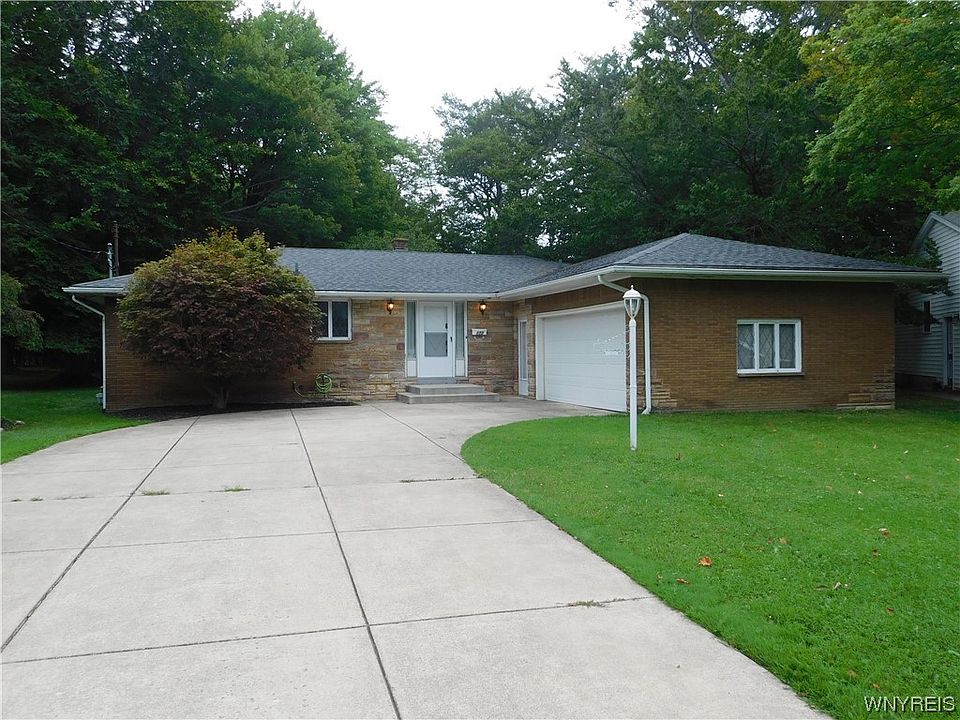1st image of 172 Laurelton Dr