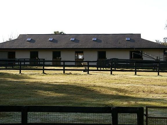 Barn 