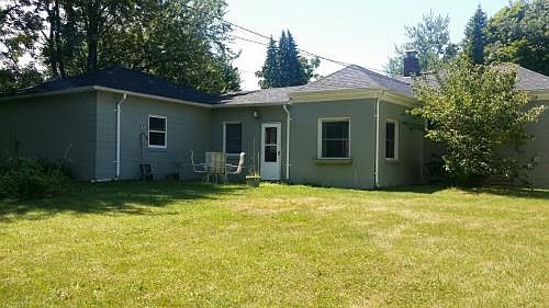 2nd image of 9060 Floral St