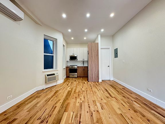 2nd image of 735 Rogers Ave #3D