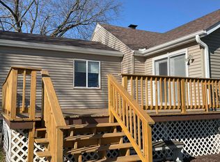 5199 Browns Beach Rd, Rockford, IL