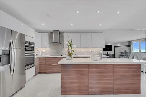 2301 Collins Ave #810 Photo 1 2301 Collins Ave #810 Photo 1