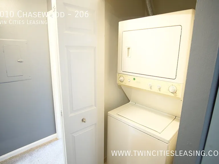 6010 Chasewood Pkwy #206 — Photo 11
