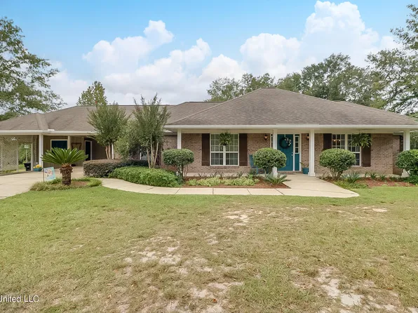 130 Morrison Dr, Lucedale, MS 39452