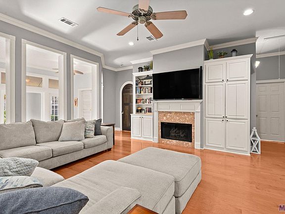 4th image of 304 N Carolina St