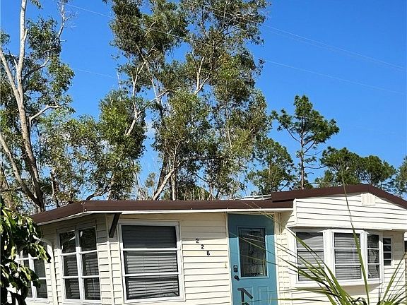 3rd image of 228 Caravan Cir
