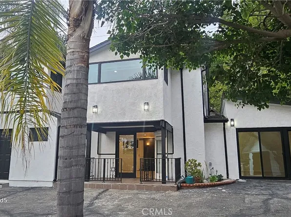 9859 Foothill Blvd, Sylmar, CA