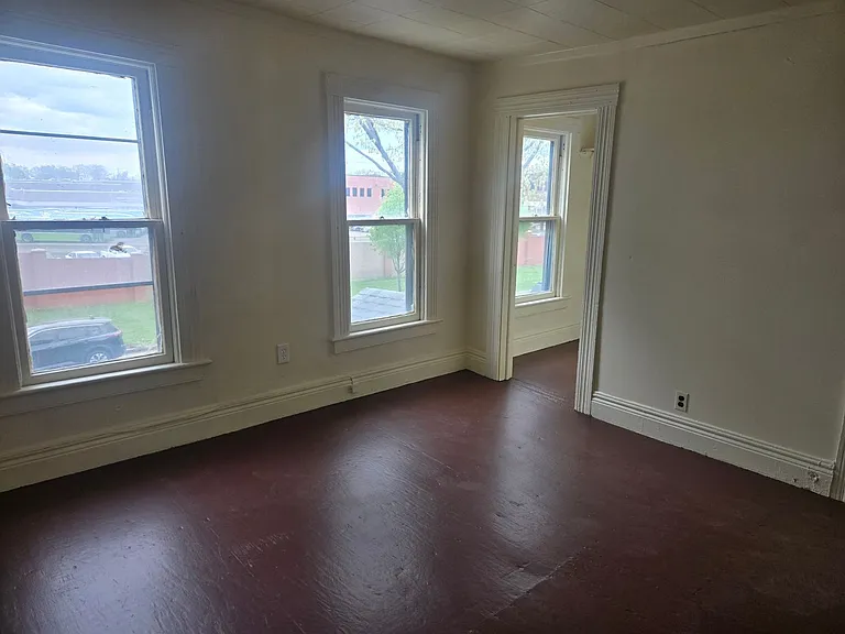45 Chamberlain St — Photo 12