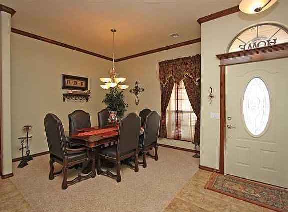 3rd image of 709 N Buckhorn Way