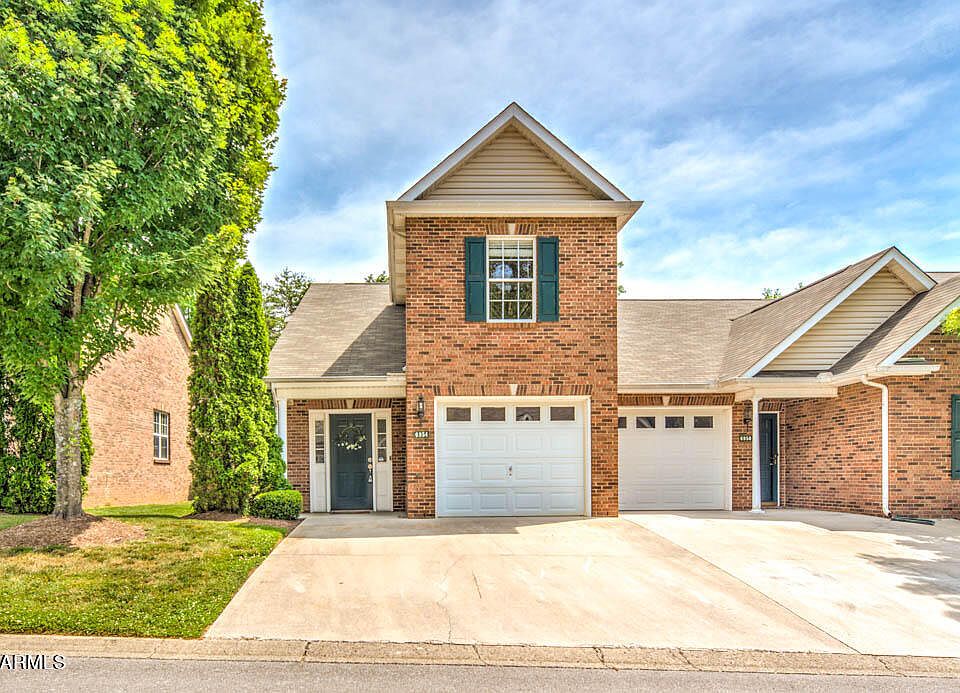 1st image of 6954 La Christa Way