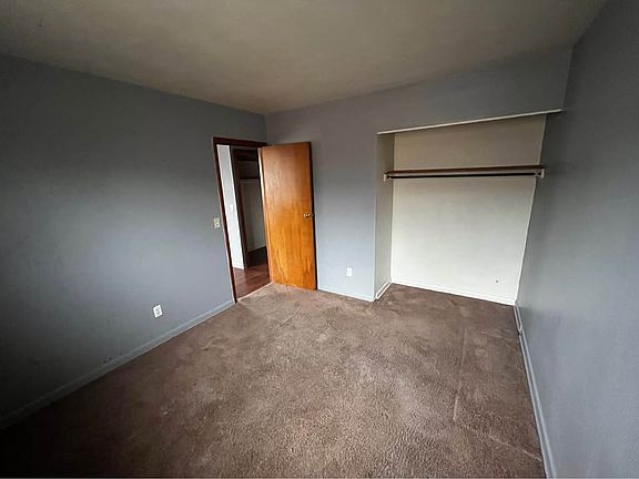 5th image of 244 Joanna St #3