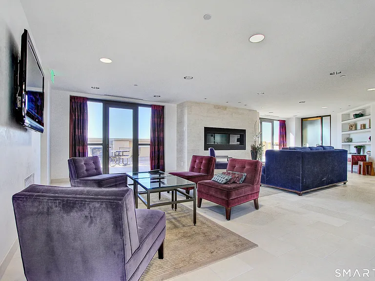 100 Parrott Dr #1106 — Photo 35
