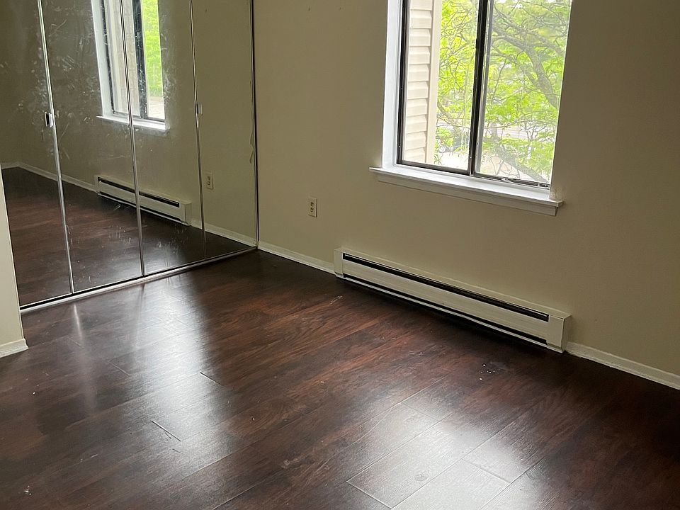 2nd image of 135 Burgundy Hill Ln #135