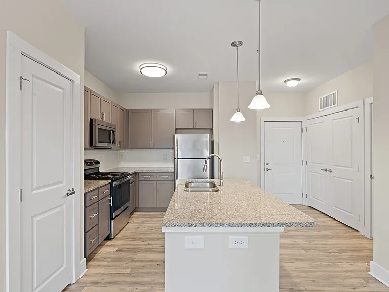 Gateway Apartments — Photo 14