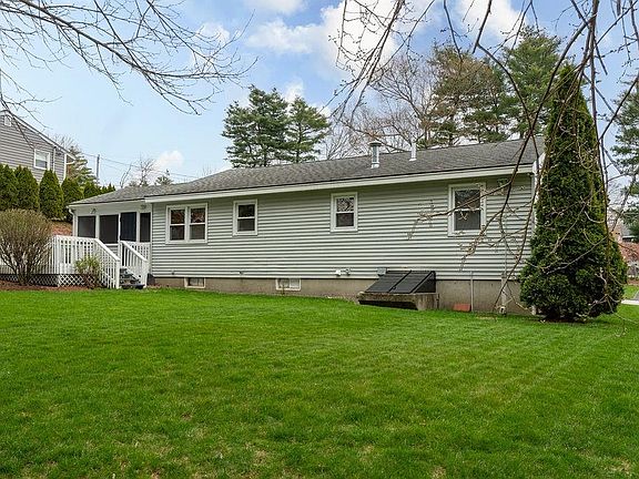 3rd image of 24 Portchester Drive