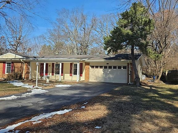 2nd image of 1272 Bonheur Dr