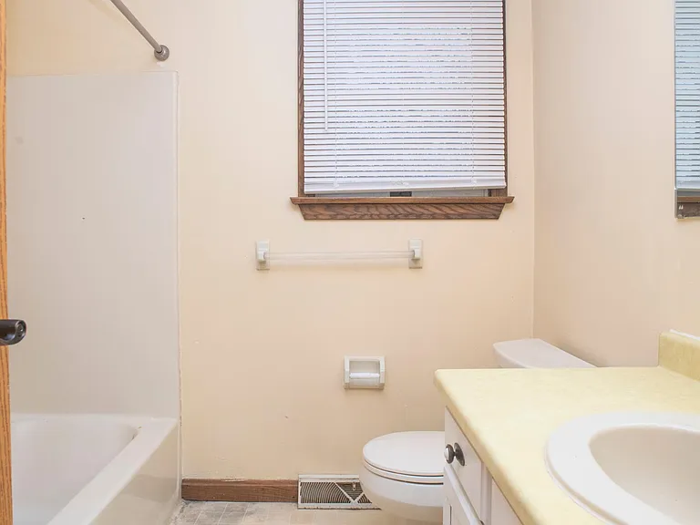 4023 Lancaster Rd — Photo 12
