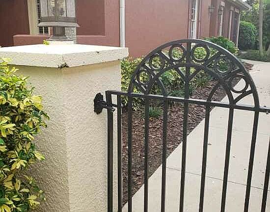 Great curb appeal!