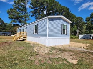 1000 Wave Ln, Battleboro, NC 27809