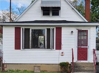 28 Lansing St, Bridgeport, CT 06606