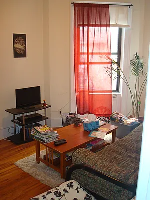 Rented by Metropolitan Equities | media 14