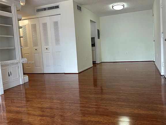 5th image of 10818 N Kendall Dr APT R28