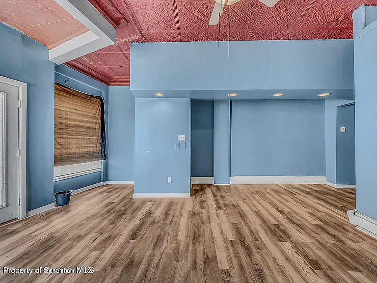 1200 Main St — Photo 12