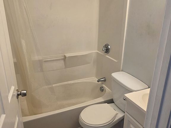 2nd image of 86 Church St #2S