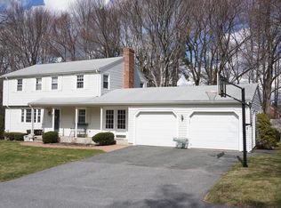 4 Overlook Dr, Westborough, MA 01581