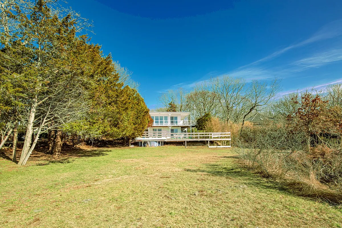 Building Photo - 20 Bay Inlet Rd